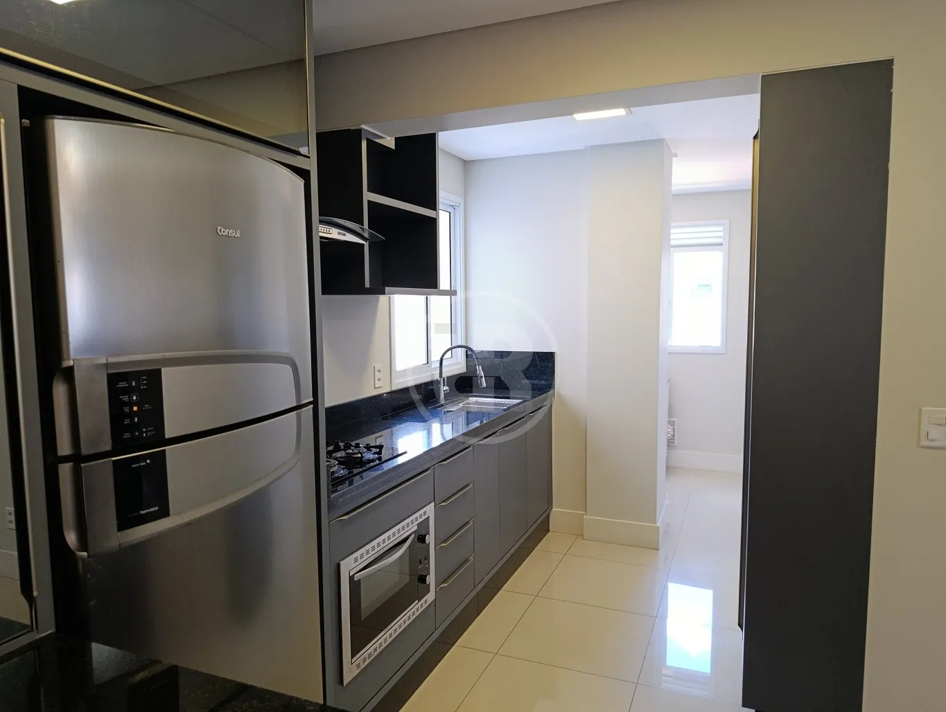 Apartamento 3 quartos com suíte, 2 vagas e cozinha planejada entre Itoupava Seca e Vila Nova - Blumenau — foto 3