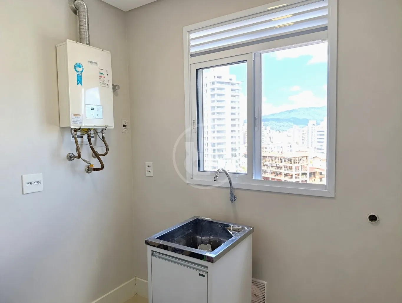 Apartamento 3 quartos com suíte, 2 vagas e cozinha planejada entre Itoupava Seca e Vila Nova - Blumenau — foto 5