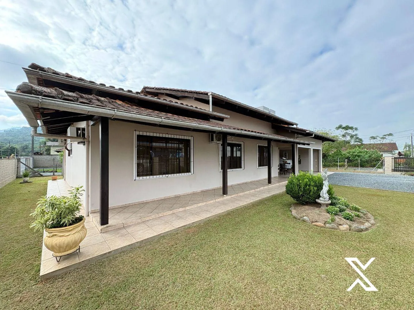 Casa com 4 dormitórios para alugar, 197 m por R$ 5.073/mês - Itoupava Central - Blumenau/SC - foto 1