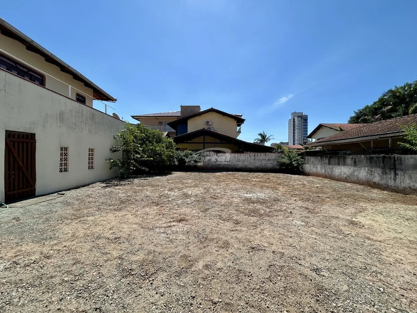 Terreno com 208m disponível para locação no bairro Centro em Balneário Piçarras/SC (Cód. 23435) — foto 2