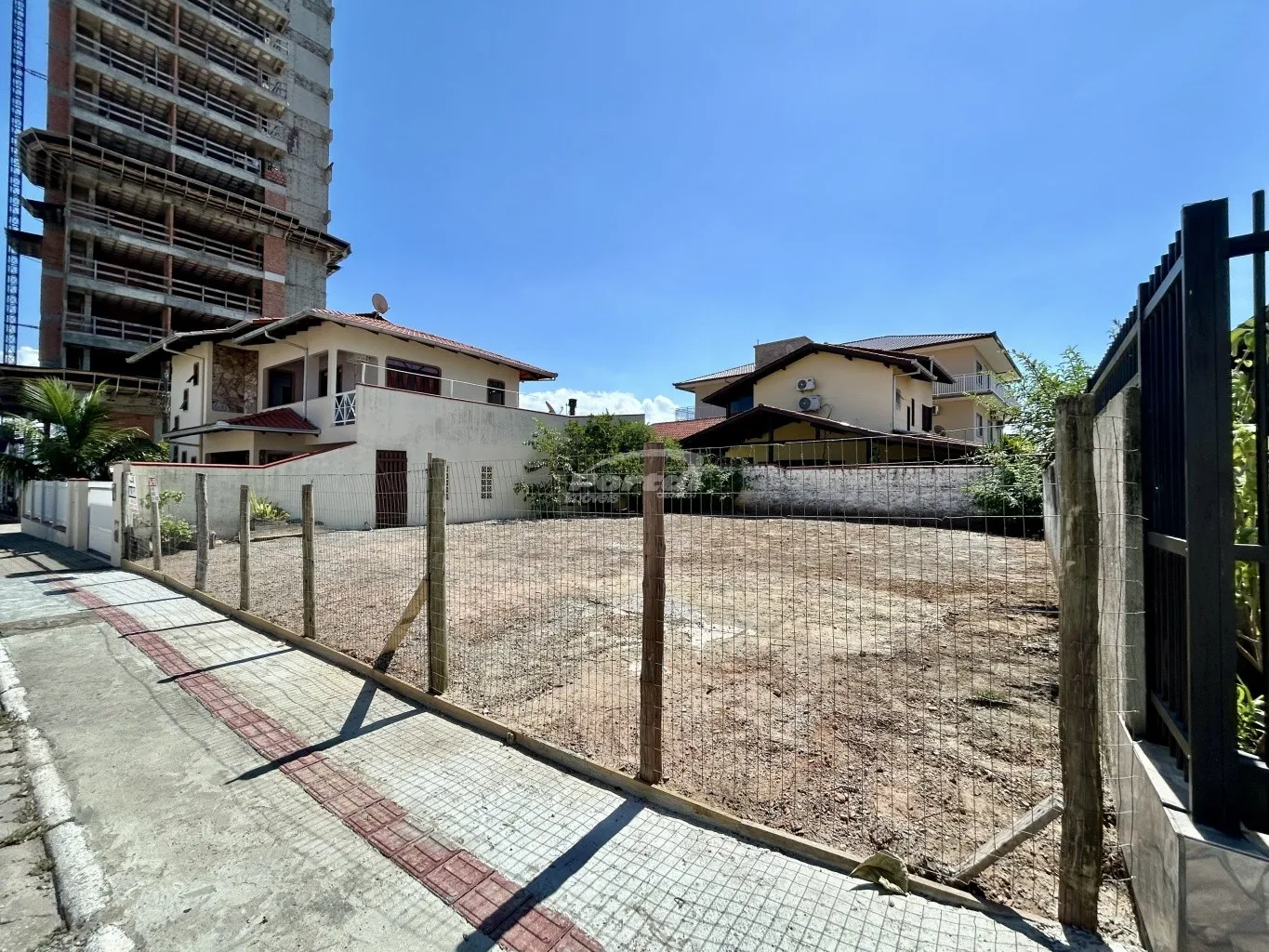 Terreno com 208m disponível para locação no bairro Centro em Balneário Piçarras/SC (Cód. 23435) — foto 6