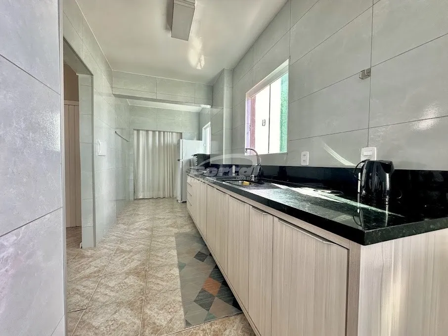 Apartamento frente mar na modalidade porteira fechada no centro de Balneário Piçarras. — foto 7
