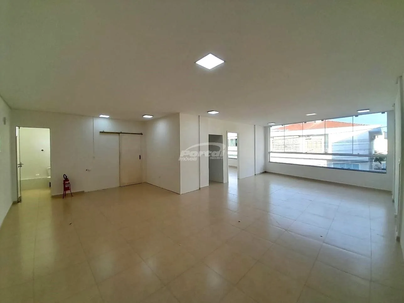 Sala comercial disponível para locação no bairro Sete de Setembro - Gaspar/SC - foto 1