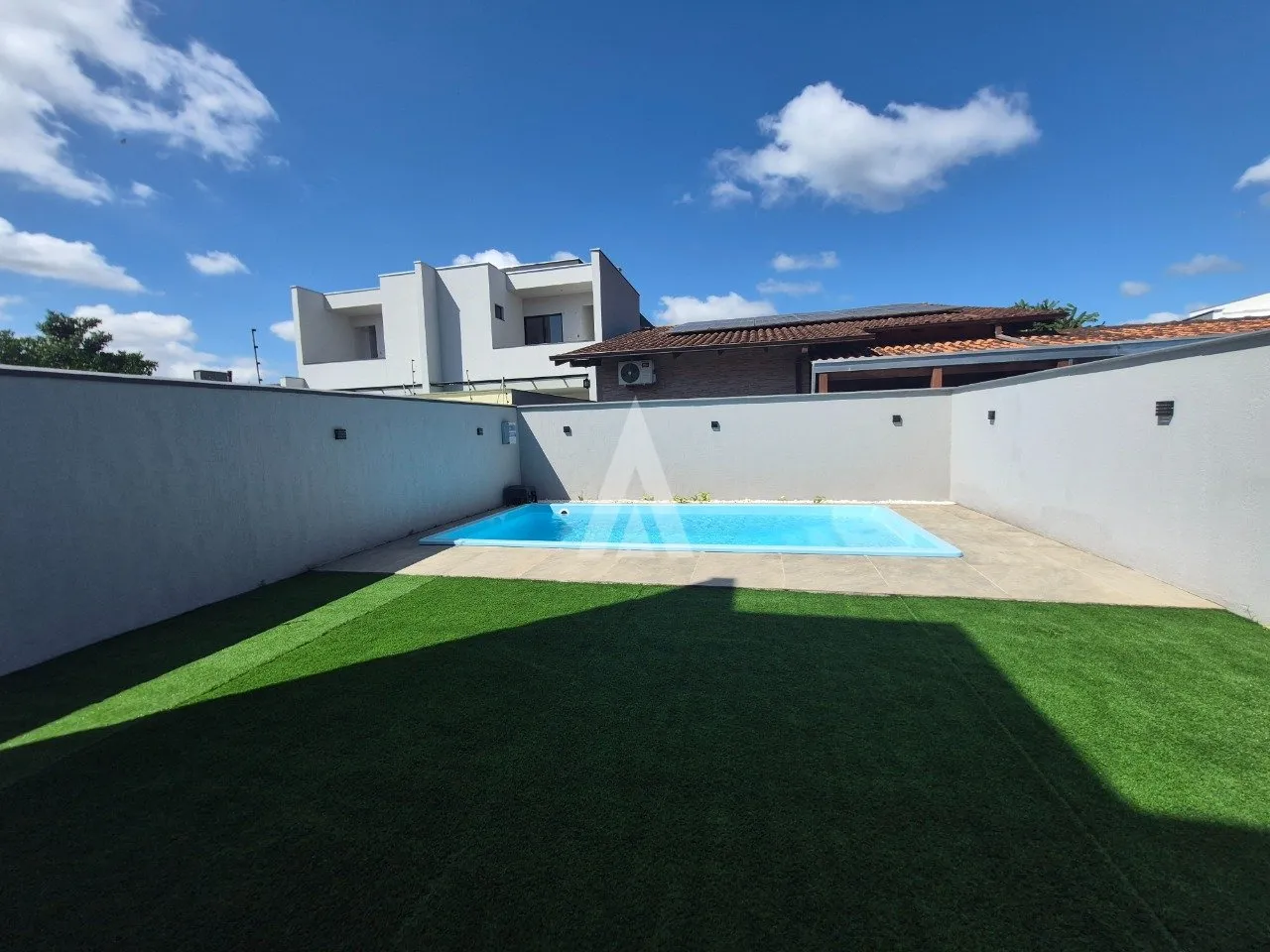 Sobrado Geminado com 1 suíte e 2 quartos à venda no bairro Glória em Joinville-SC por R$1.050.000,00. — foto 5