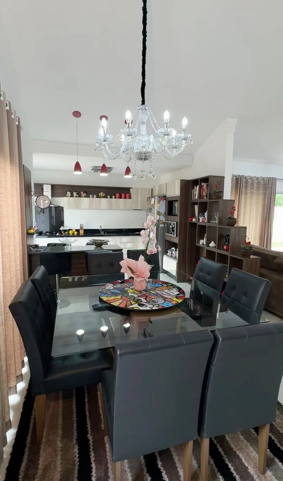 Casa com Piscina 3 Quartos com Closet — foto 2