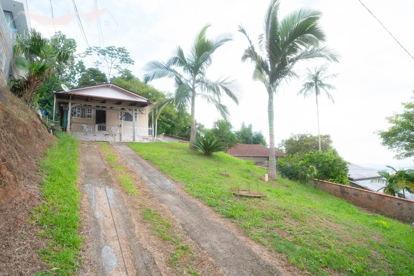 Casa averbada no Bairro Tribess Blumenau/SC Ref. 1652 - foto 1