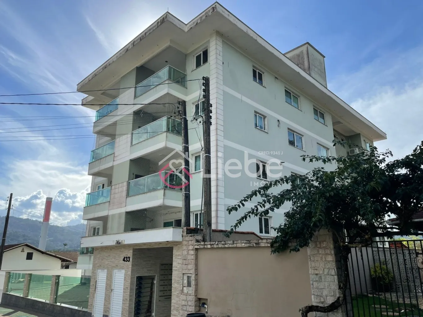 Lindo apartamento com excelente localização no Condomínio Residencial Ágata com 2 dormitórios e 76,67m de área privativa no Bairro Testo Rega na cidade de Pomerode. — foto 3