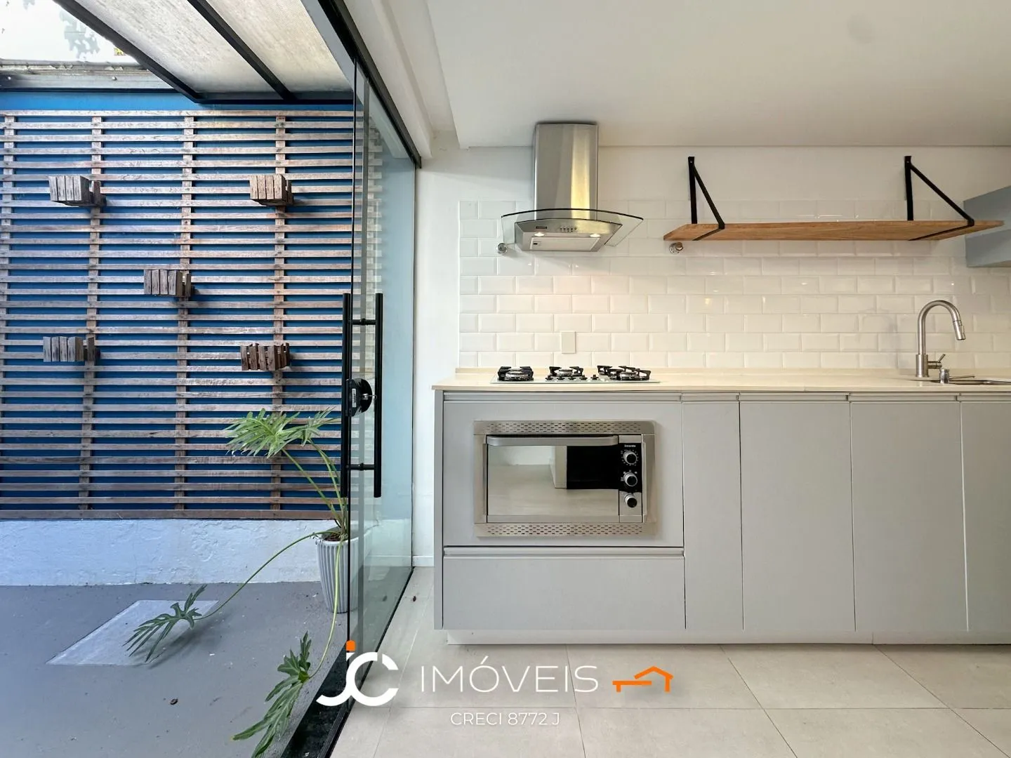 Sobrado 3 Dormitórios sendo uma suíte - Escola Agricola — foto 7