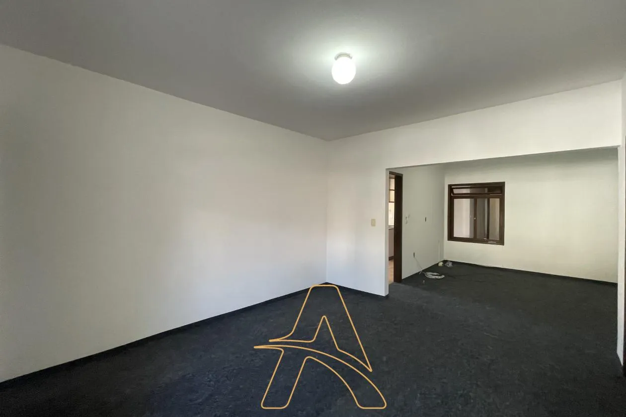 Parte Inferior de Casa com 3 Dormitórios no Bairro Água Verde — foto 6