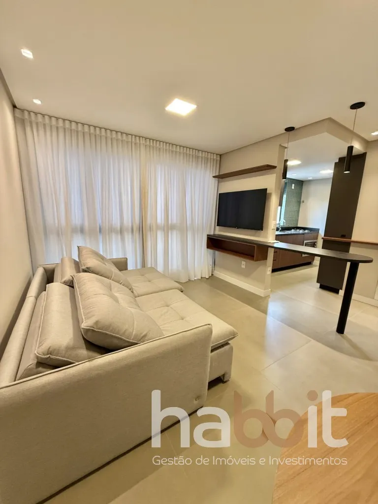 Apartamento novo, mobiliado e decorado com 2 quartos, sendo 1 suíte, na melhor região da Vila Germânica - foto 1