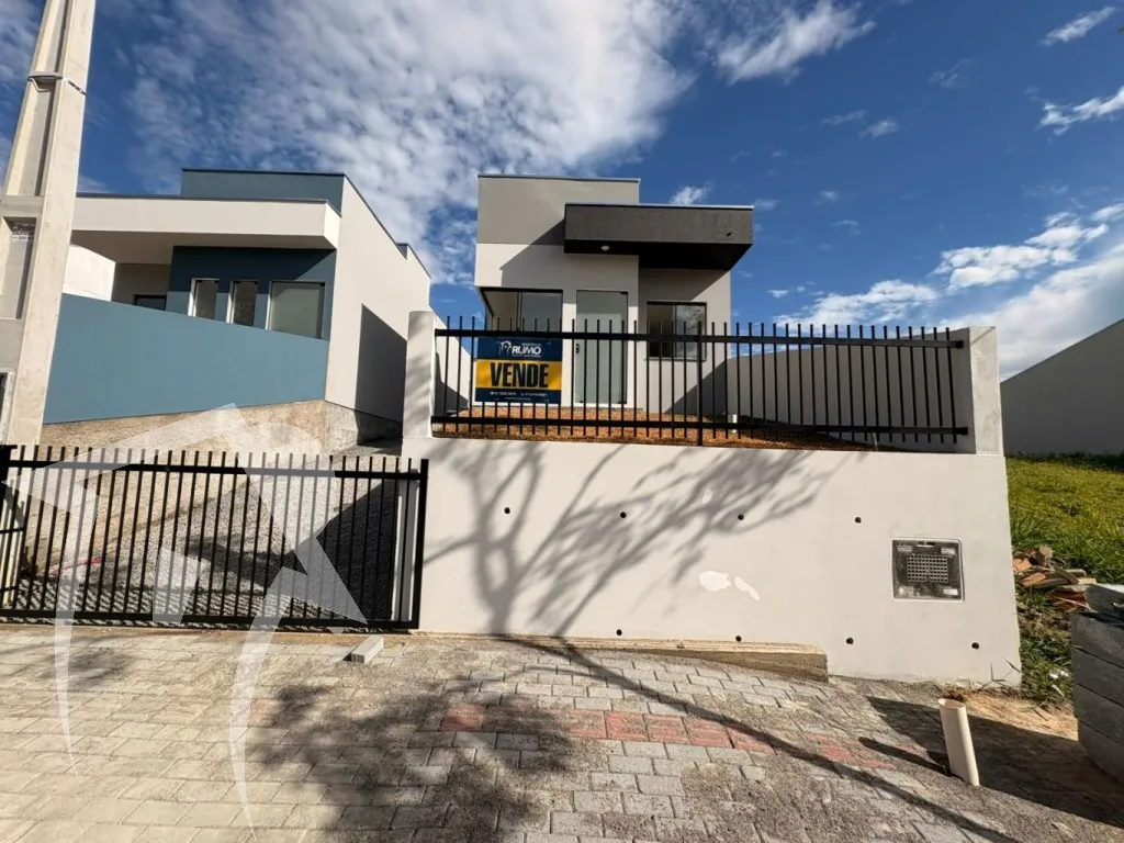 Casa bem localizada, com dois dormitórios sendo uma suite - foto 1