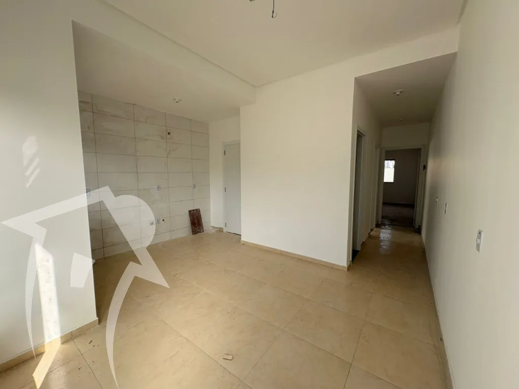 Casa bem localizada, com dois dormitórios sendo uma suite — foto 2