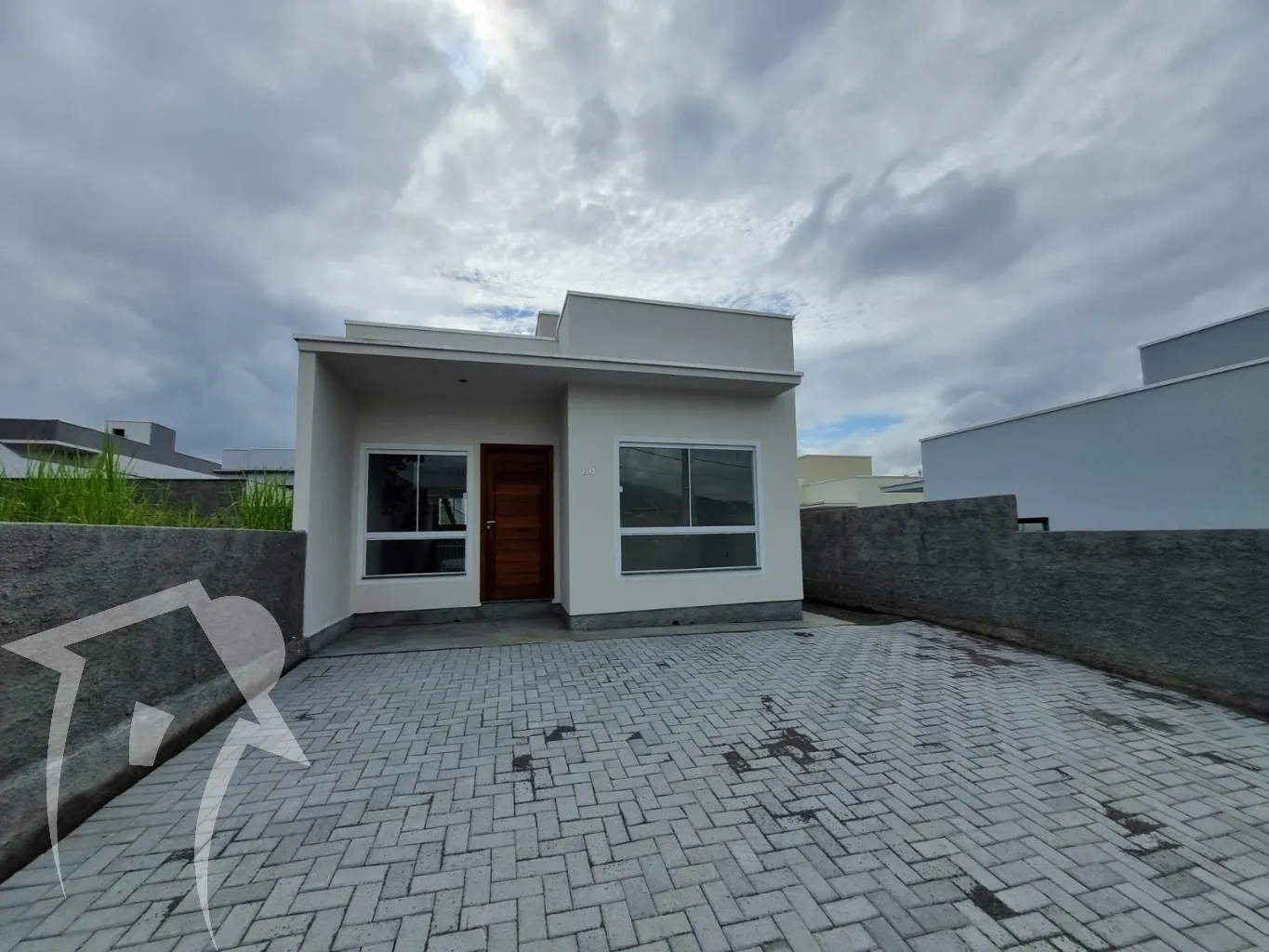 Casa térrea com 2 dormitórios (1 suíte) em loteamento valorizado de Indaial - foto 1