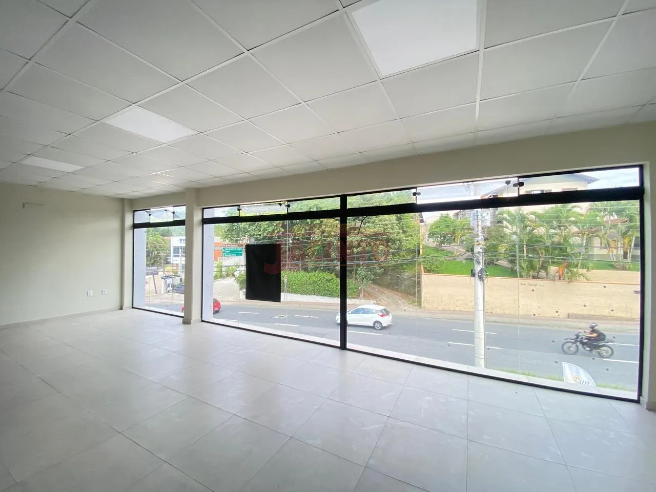 Sala comercial com aproximadamente 113m no Bairro Velha Central. — foto 3
