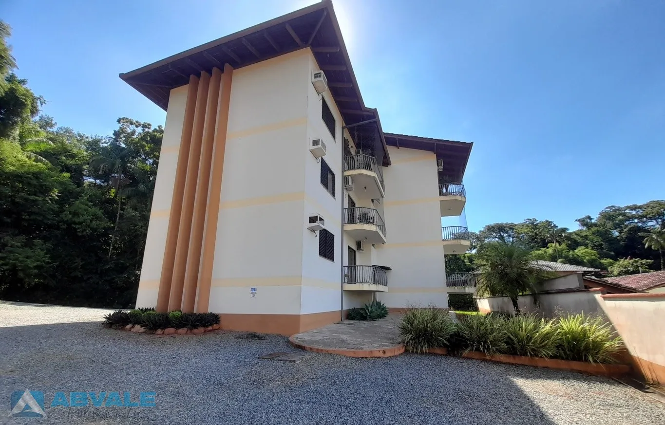 Apartamento Mobiliado para Locação na Velha, Blumenau: Unidade Exclusiva (1 por Andar) com 2 Dormitórios, 1 Vaga, Sol o Dia Todo e 80m Privativos em Rua Calma, Sem Saída e Cercada por Natureza no Final da Rua Wilhelm Budag, Próximo à Jorge Lacerda. Aproveite! — foto 2