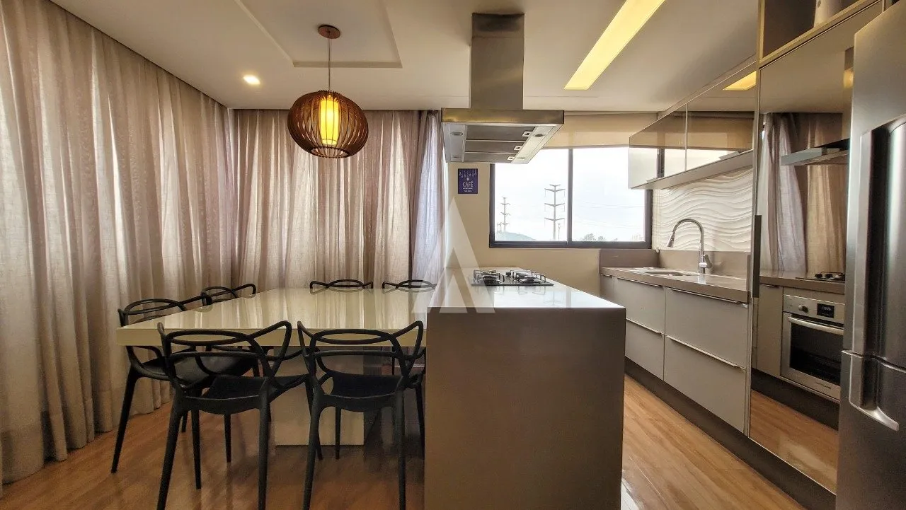 Cobertura triplex com 2 suítes e 2 quartos à venda no bairro Santo Antônio em Joinville-SC por R$1.350.000,00. — foto 2