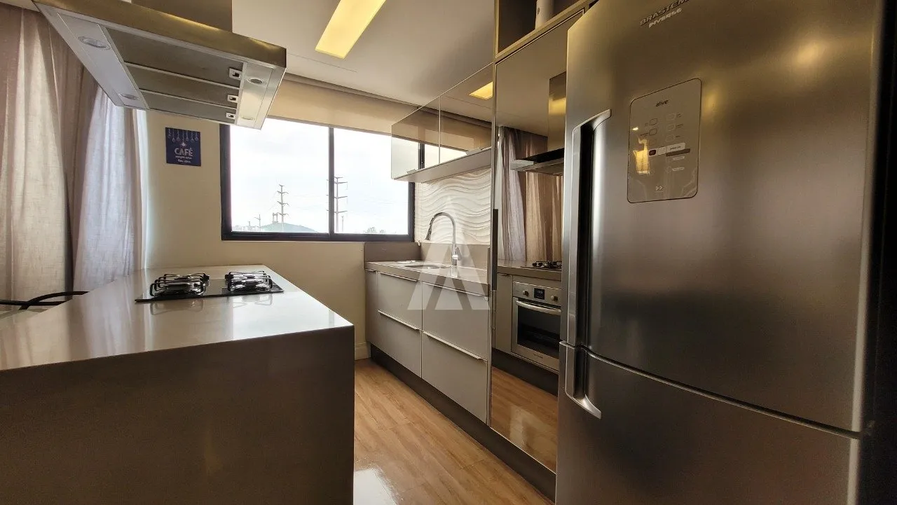 Cobertura triplex com 2 suítes e 2 quartos à venda no bairro Santo Antônio em Joinville-SC por R$1.350.000,00. — foto 7