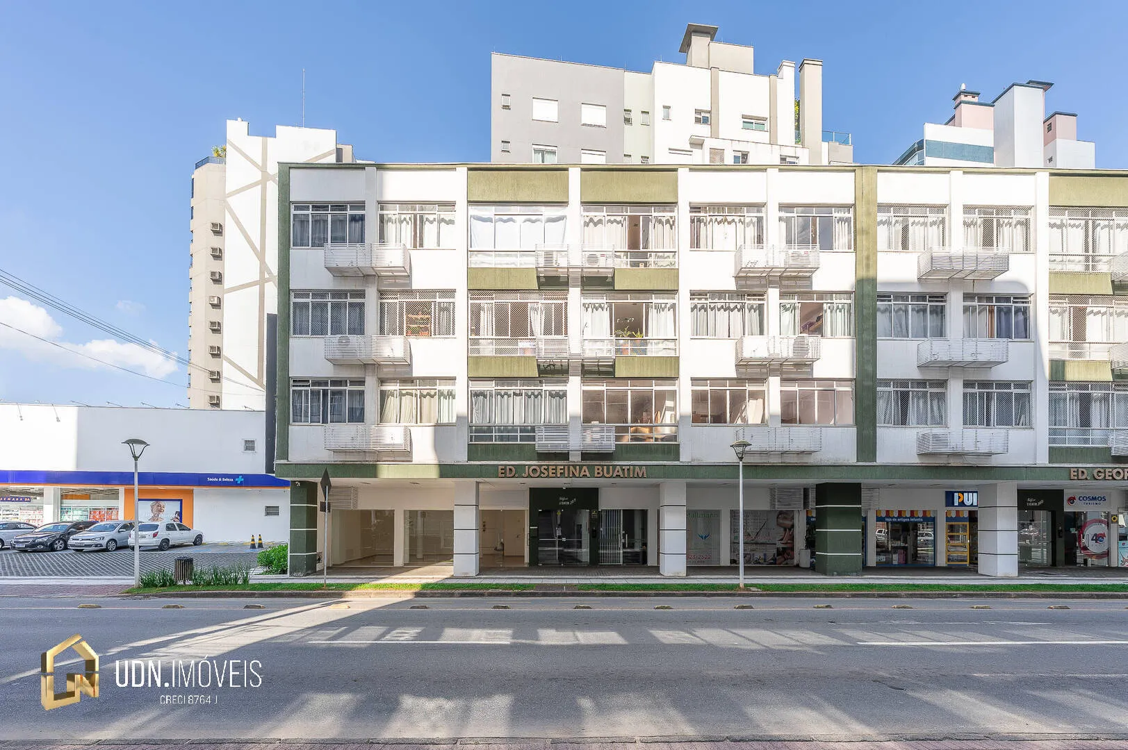 Sala comercial térrea com vitrine | 70 m | Excelente visibilidade — foto 5