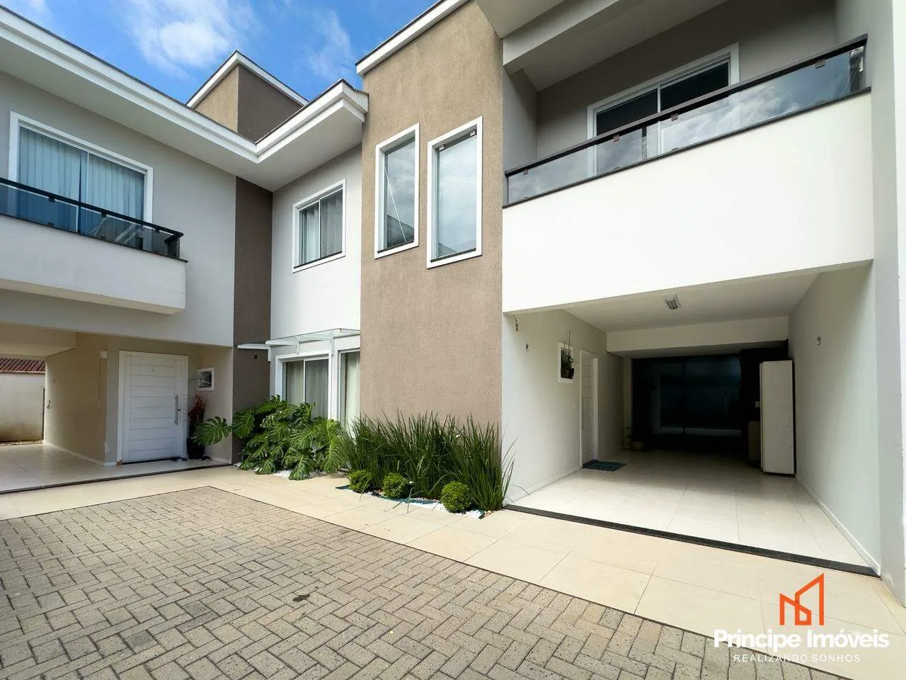 Casa em Condomínio com 3 quartos no Boa Vista em Joinville - foto 1