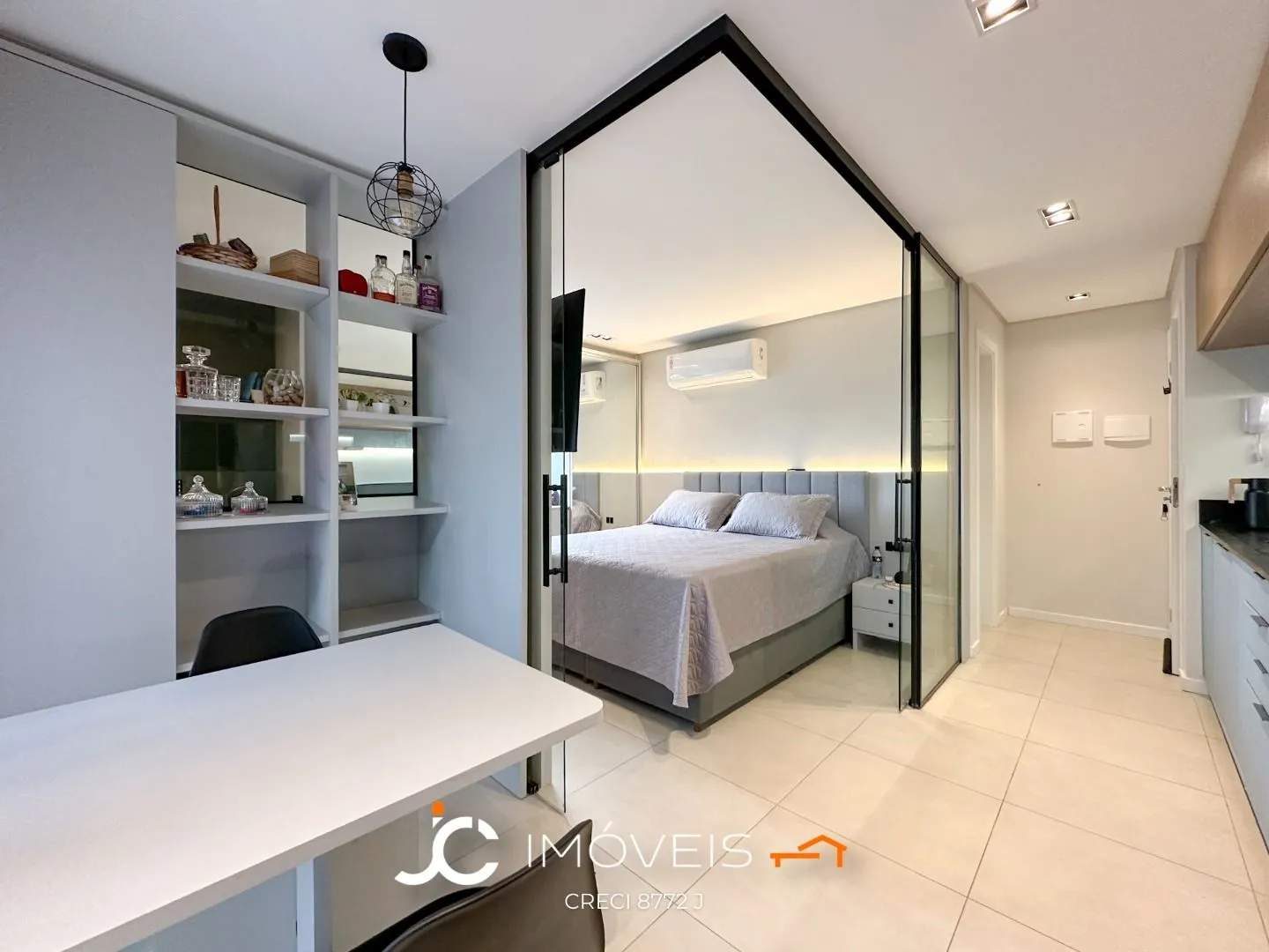 Apartamento à venda com 1 quarto e 1 suíte, 1 vaga, 32m² no Boa Vista, Blumenau - foto 1