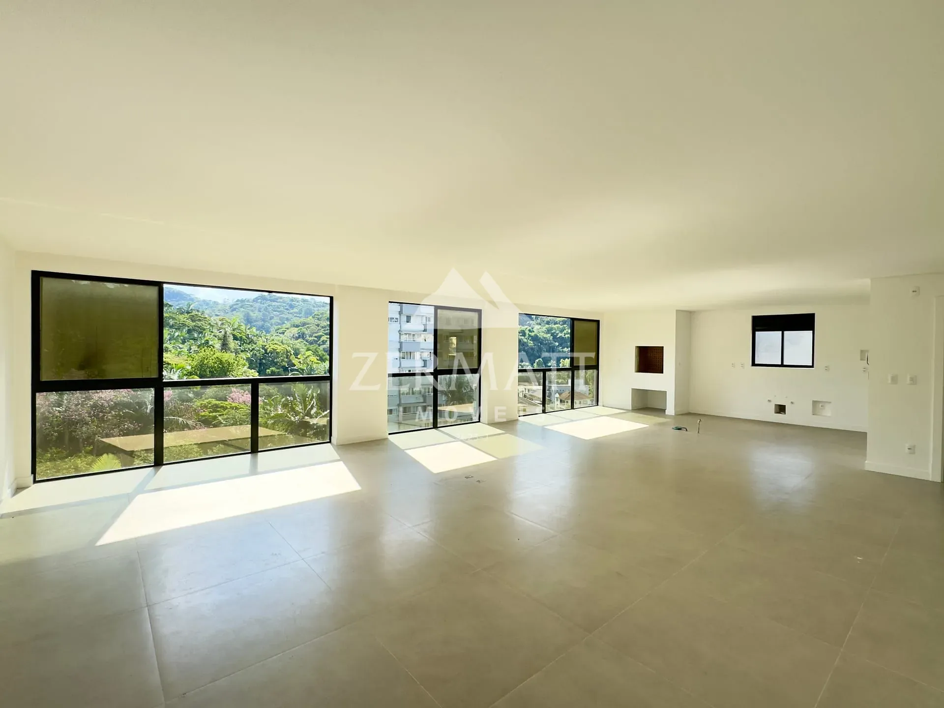 Apartamento · à venda · 3 quartos · 189m² · Bom Retiro, Blumenau