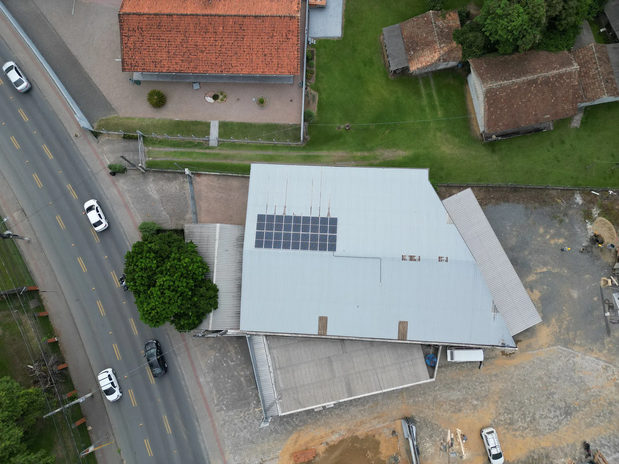 Galpão na Água Verde — foto 3