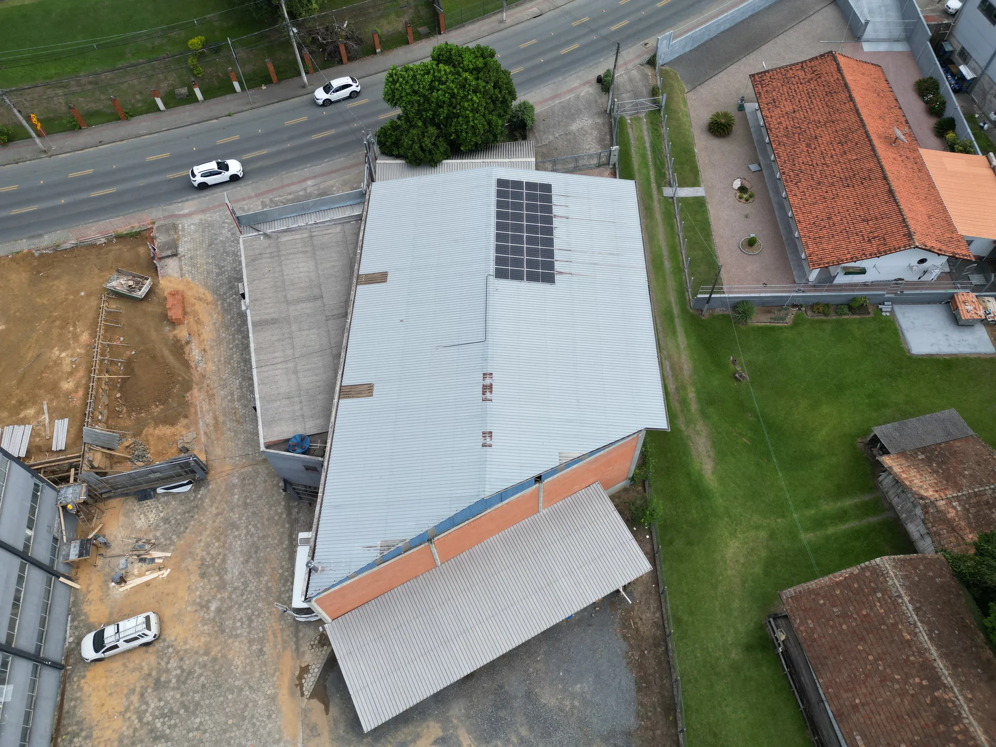 Galpão na Água Verde — foto 4