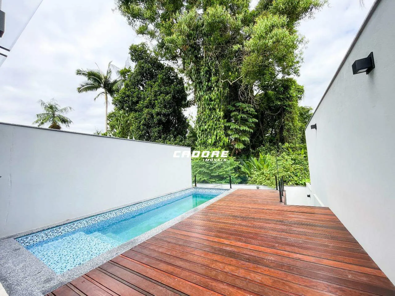 Sobrado com 3 suítes e piscina à venda no bairro Água Verde I Cadore Imóveis — foto 4