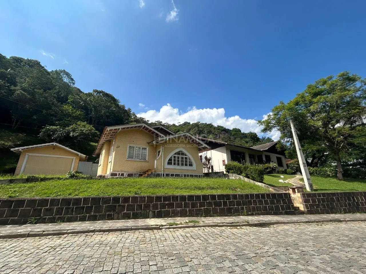 Terreno amplo para venda no bairro Ribeirão Fresco em Blumenau, 1.850m. Oportunidade que você buscava para construir seu sonho! - foto 1