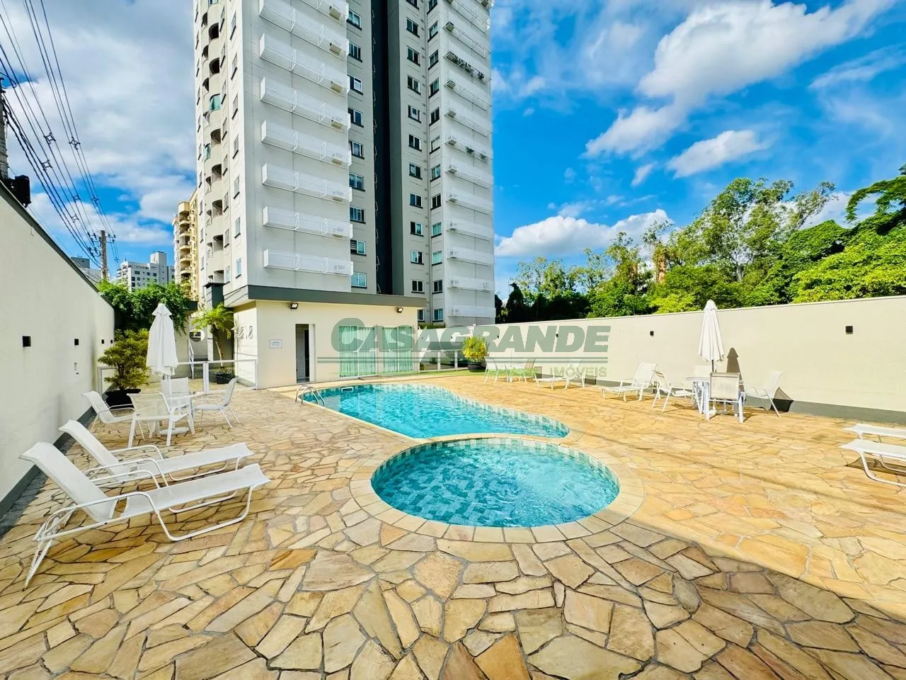 Apartamento à Venda - 3 Dormitórios no Bairro Vila Formosa em Blumenau. - foto 1