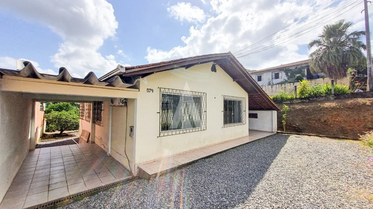 Casa plana com 3 quartos à venda no bairro Bom Retiro em Joinville - SC por R$ 450.000,00. - foto 1