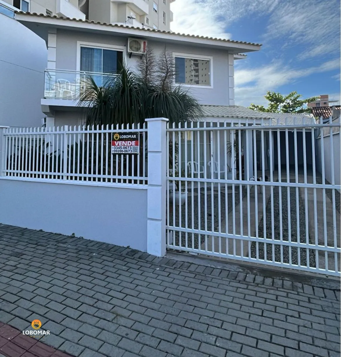 Sobrado com 4 dormitórios à venda, 120m - Balneário Piçarras/SC - foto 1