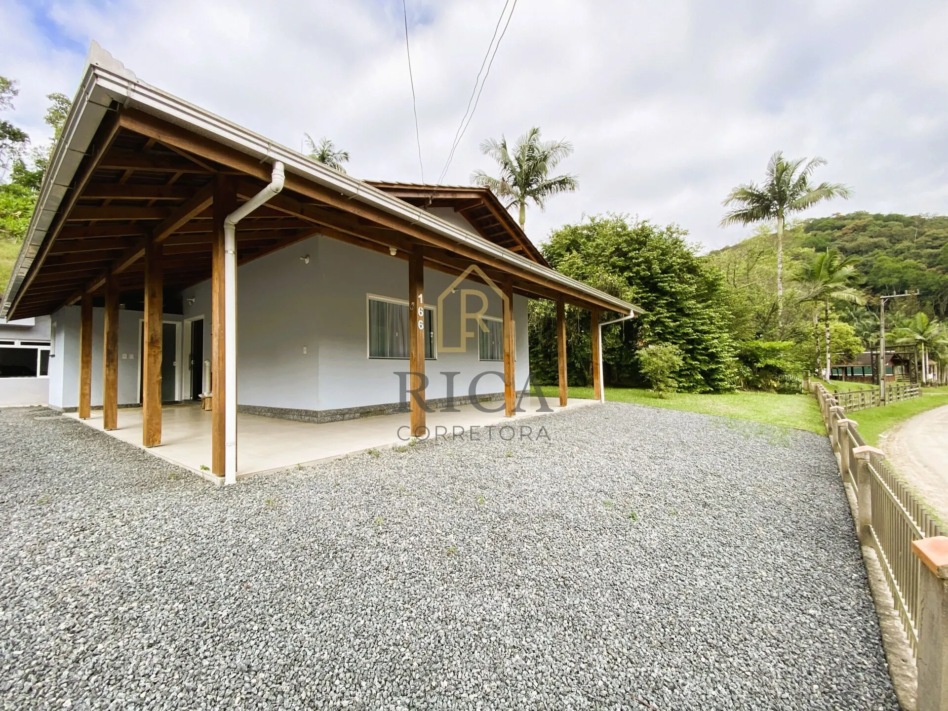 UM VERDADEIRO PARAÍSO À VENDA EM BLUMENAU - VILA ITOUPAVA — foto 2