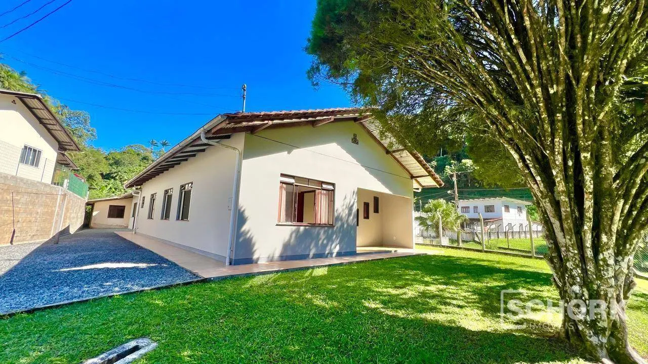 Casa com 5 dormitórios para alugar, 203 m por R$ 2.620,00/mês - Itoupava - Blumenau/SC - foto 1