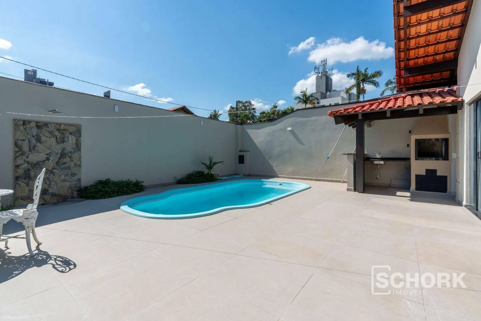 Casa à venda com 3 quartos e 1 suíte, 2 vagas, 300m² na região do bairro Velha, próximo à Rua Doutor Antônio Haffner, Blumenau — foto 3