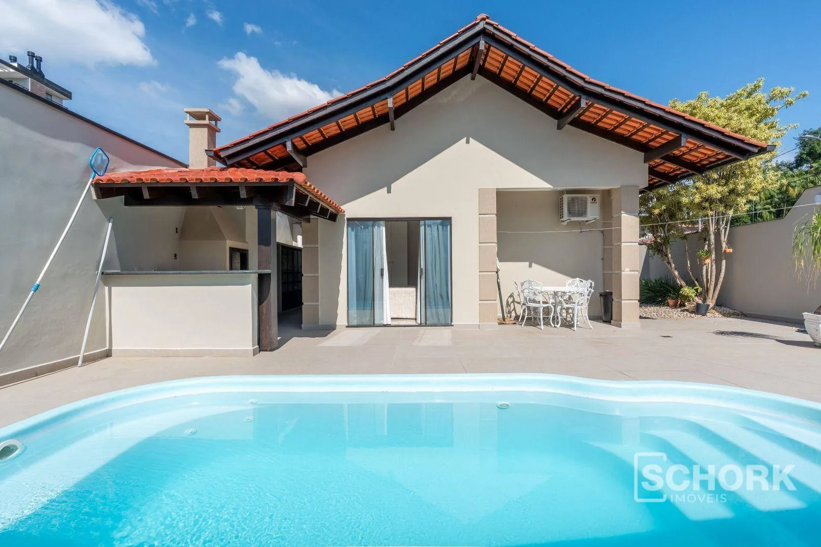 Casa à venda com 3 quartos e 1 suíte, 2 vagas, 300m² no Velha, Blumenau - foto 1