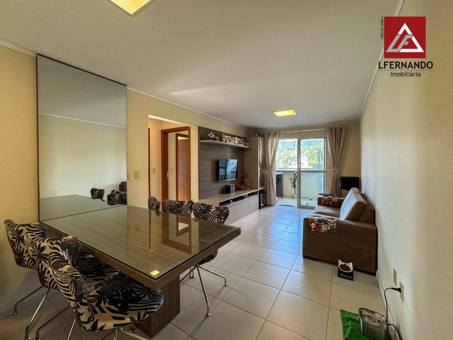 Apartamento mobiliado com 2 dormitórios, sendo 1 suíte à venda, 73 m por R$ 499.000 - Velha - Blumenau/SC - foto 1