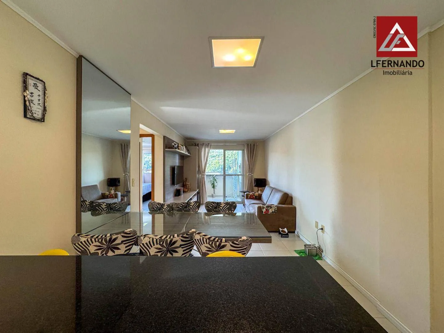 Apartamento mobiliado com 2 dormitórios, sendo 1 suíte à venda, 73 m por R$ 499.000 - Velha - Blumenau/SC — foto 2