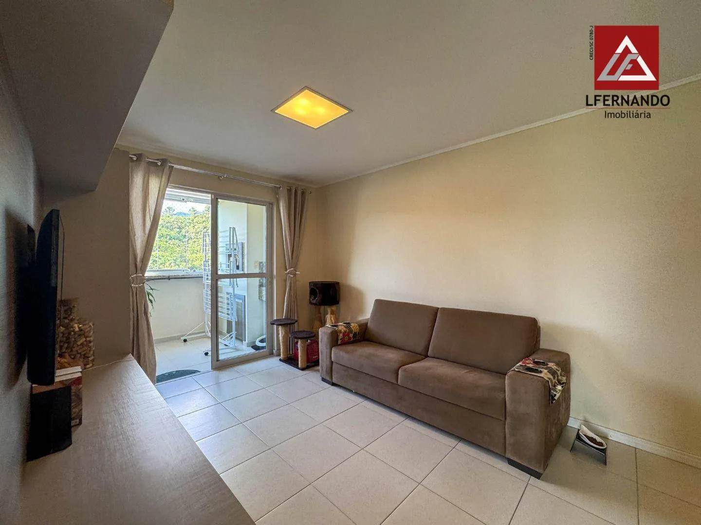 Apartamento mobiliado com 2 dormitórios, sendo 1 suíte à venda, 73 m por R$ 499.000 - Velha - Blumenau/SC — foto 4