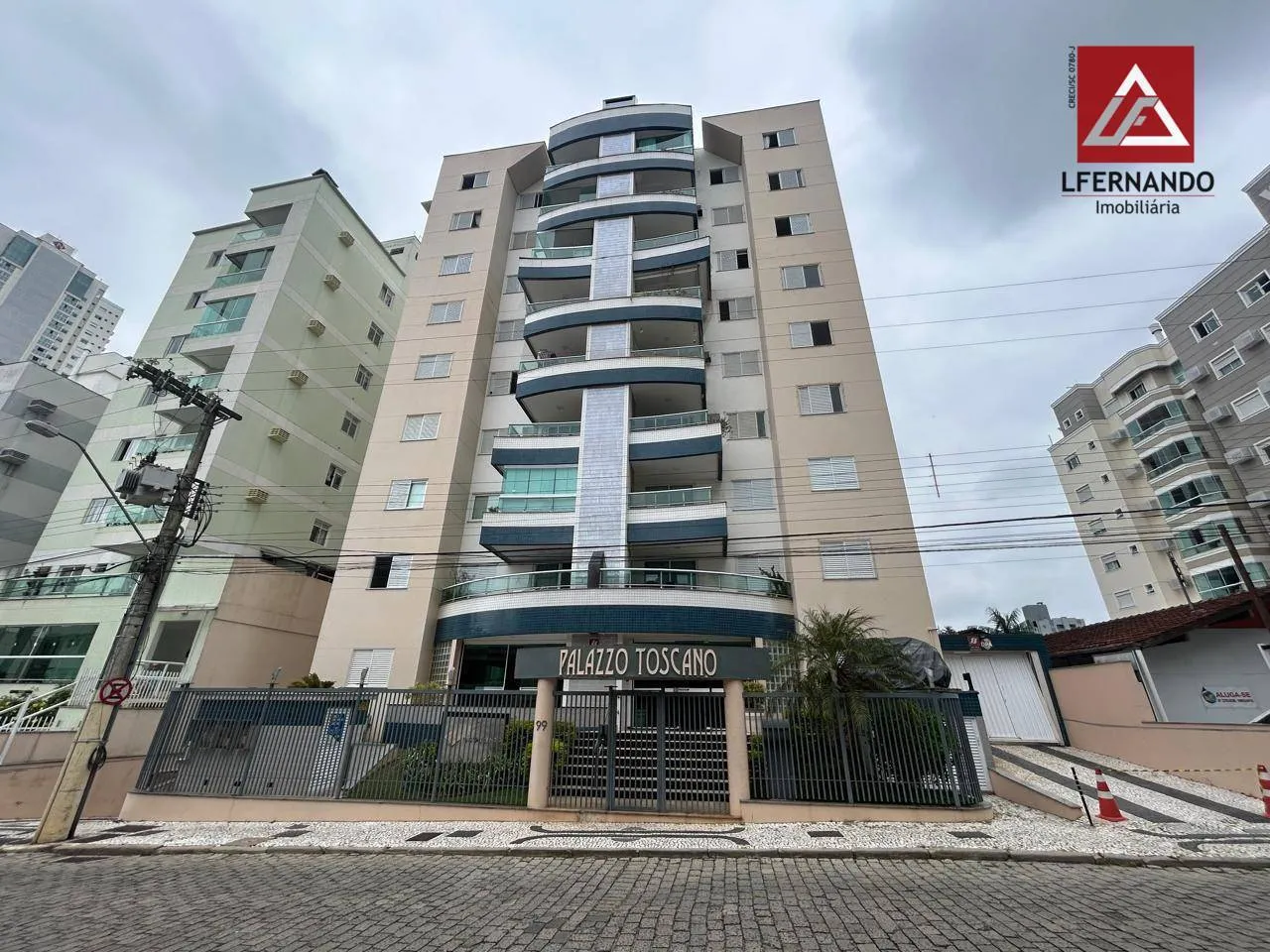 Apartamento com 2 dormitórios para alugar, 84 m por - Vila Nova - Blumenau/SC - foto 1