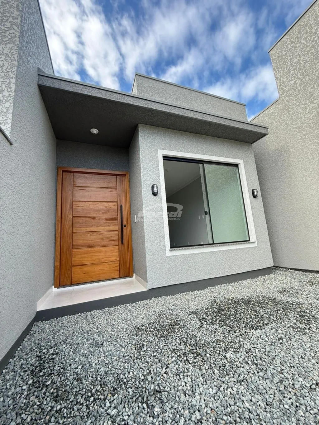 Casa Moderna com Acabamento Premium e Excelente Localização - Oportunidade por R$ 310 mil. — foto 2