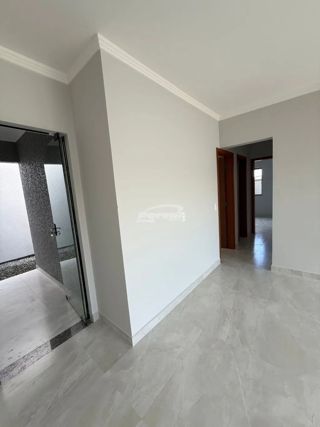 Casa Moderna com Acabamento Premium e Excelente Localização - Oportunidade por R$ 310 mil. — foto 7