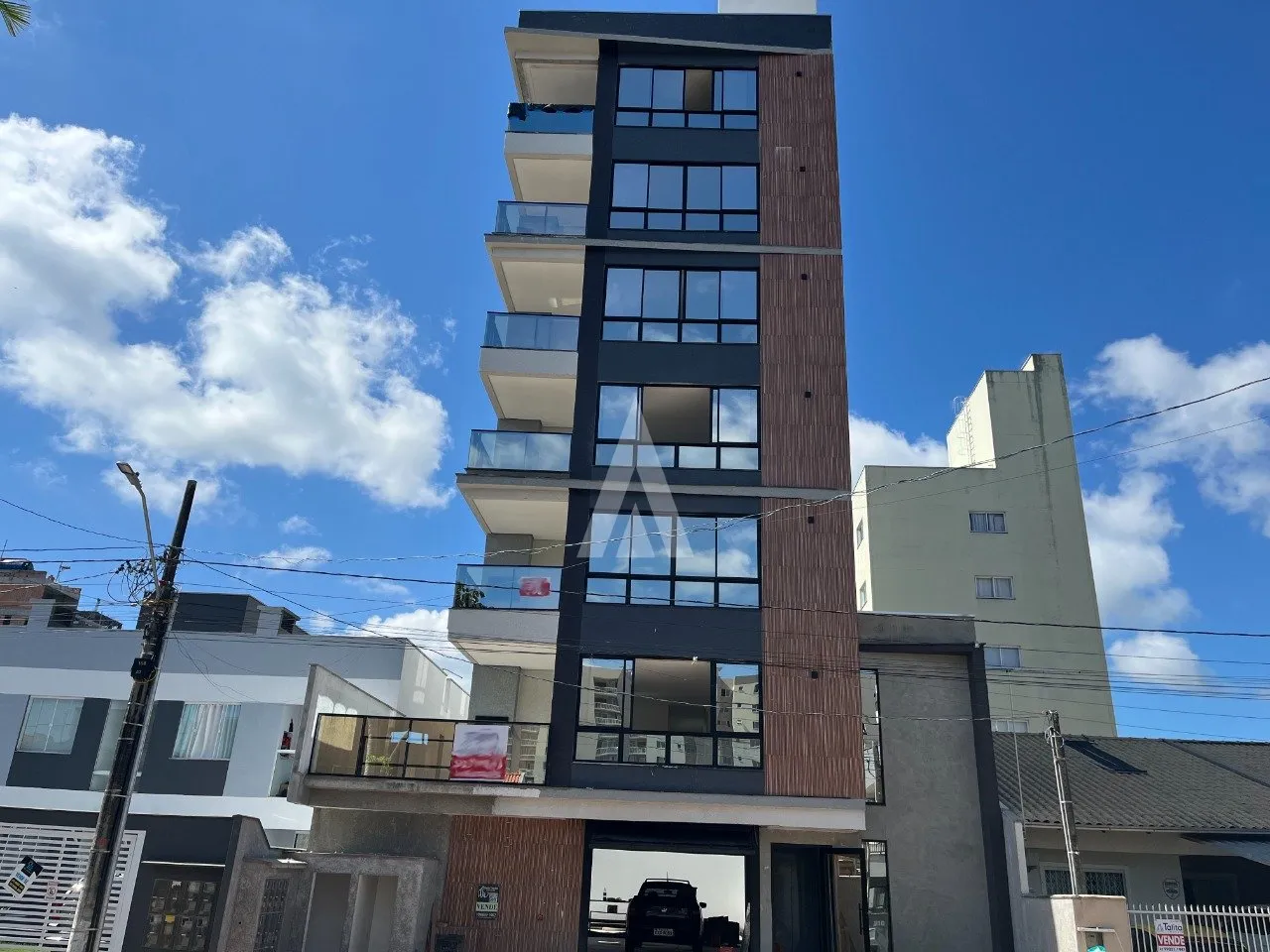 Apartamento com 1 suíte e 2 quartos à venda no bairro Itacolomi em Balneário Piçarras-SC por R$879.000,00. - foto 1