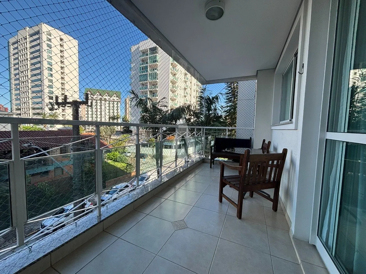 Apartamento com 1 suíte e 3 quartos à venda no bairro Atiradores em Joinville-SC por R$980.000,00. — foto 3