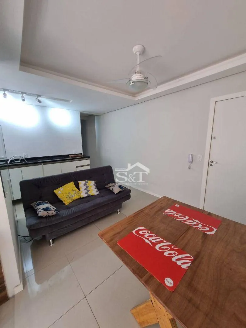 Vendo apartamento semi mobiliado de 2 dormitórios sendo 1 suíte e 1 vagade de garagem coberta no Ingleses! — foto 3
