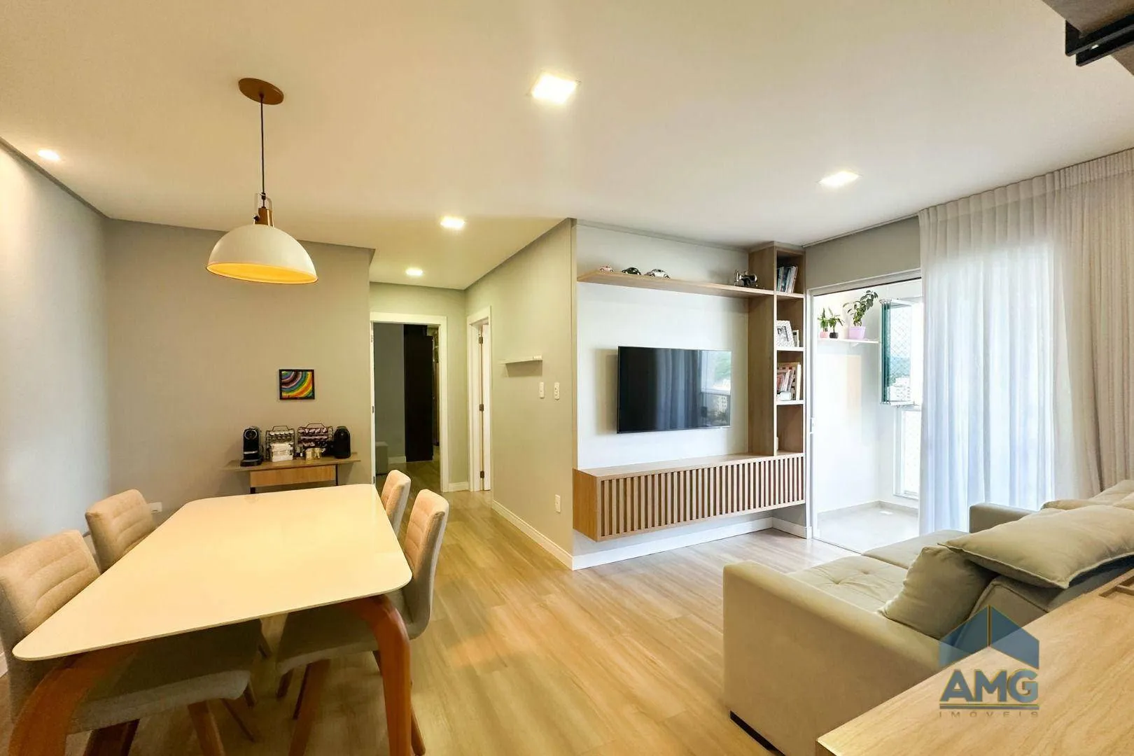 Apartamento com 2 dormitórios à venda, 75 m por R$ 719.000 - Vila Nova - Blumenau/SC - foto 1