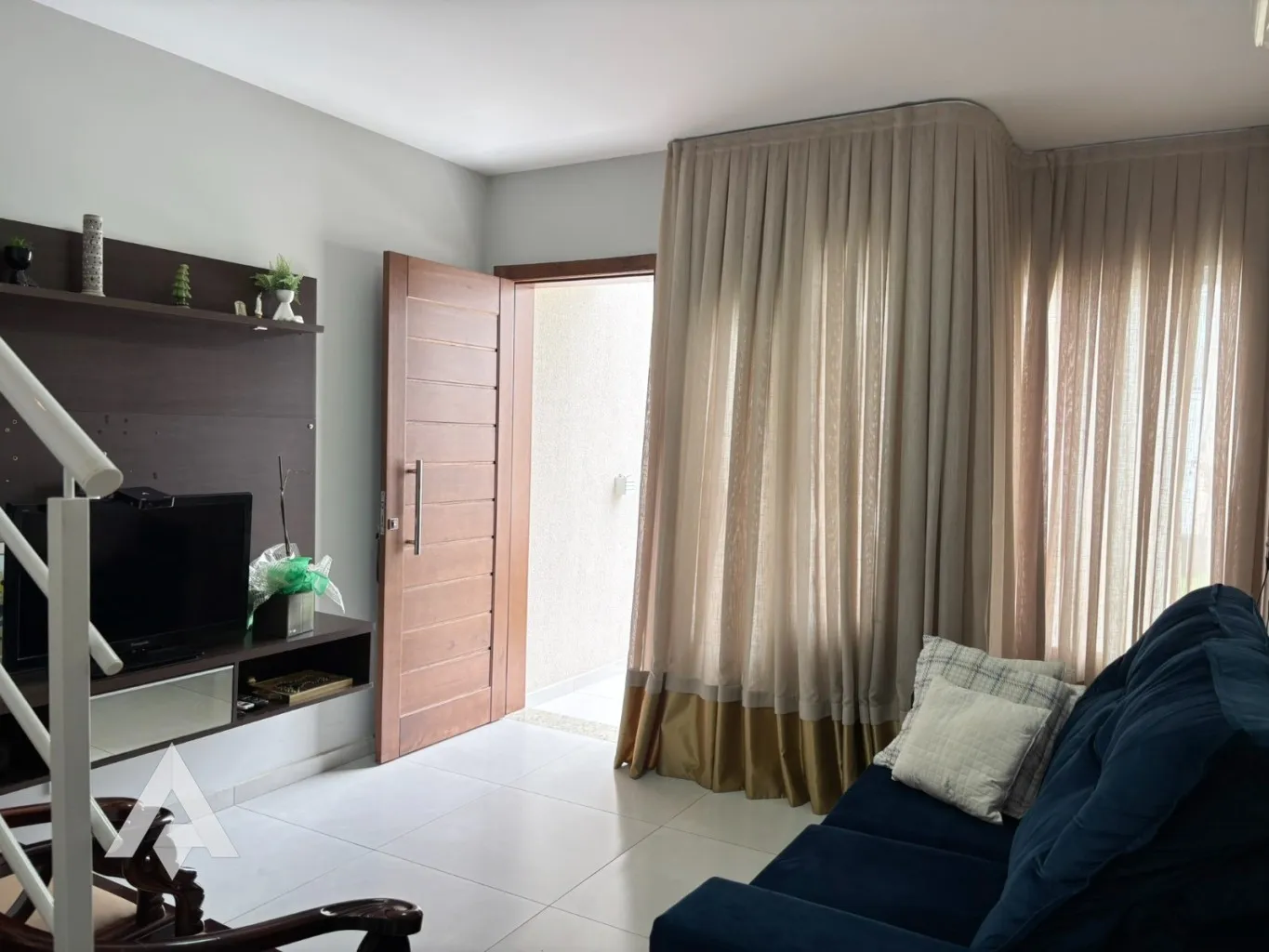 Sobrado com 2 dormitórios à venda por R$ 400.000,00 - Bairro Salto Weissbach - Blumenau/SC — foto 2