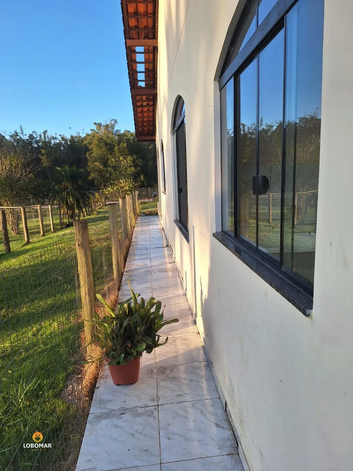 Chácara Completa com 2 Casas, Lagoa e Área de Festas em Balneário Piçarras — foto 4