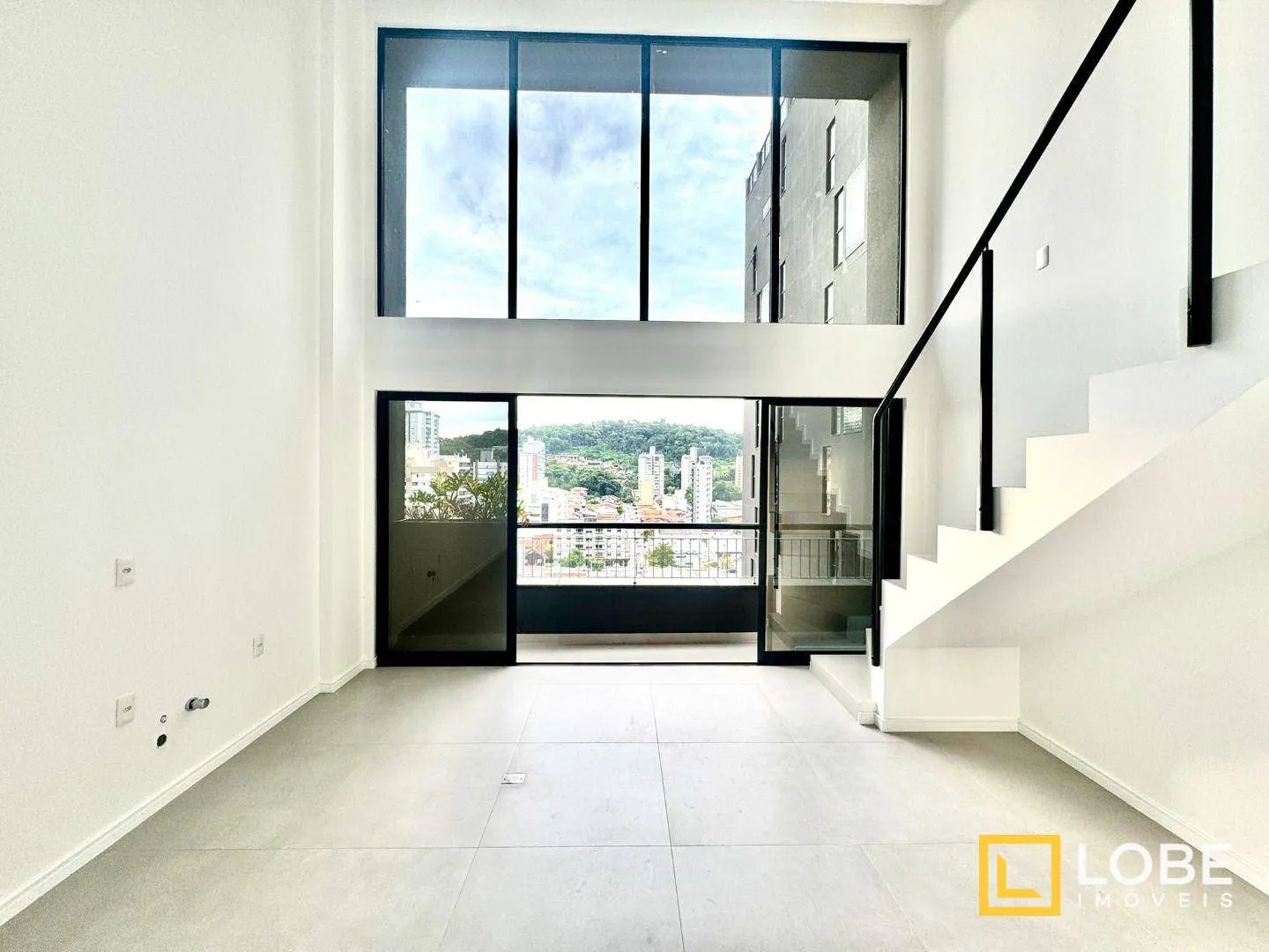 Apartamento Duplex com 1 dormitório à venda, 46 m por R$ 550.000 - Vila Nova - Blumenau/SC - foto 1