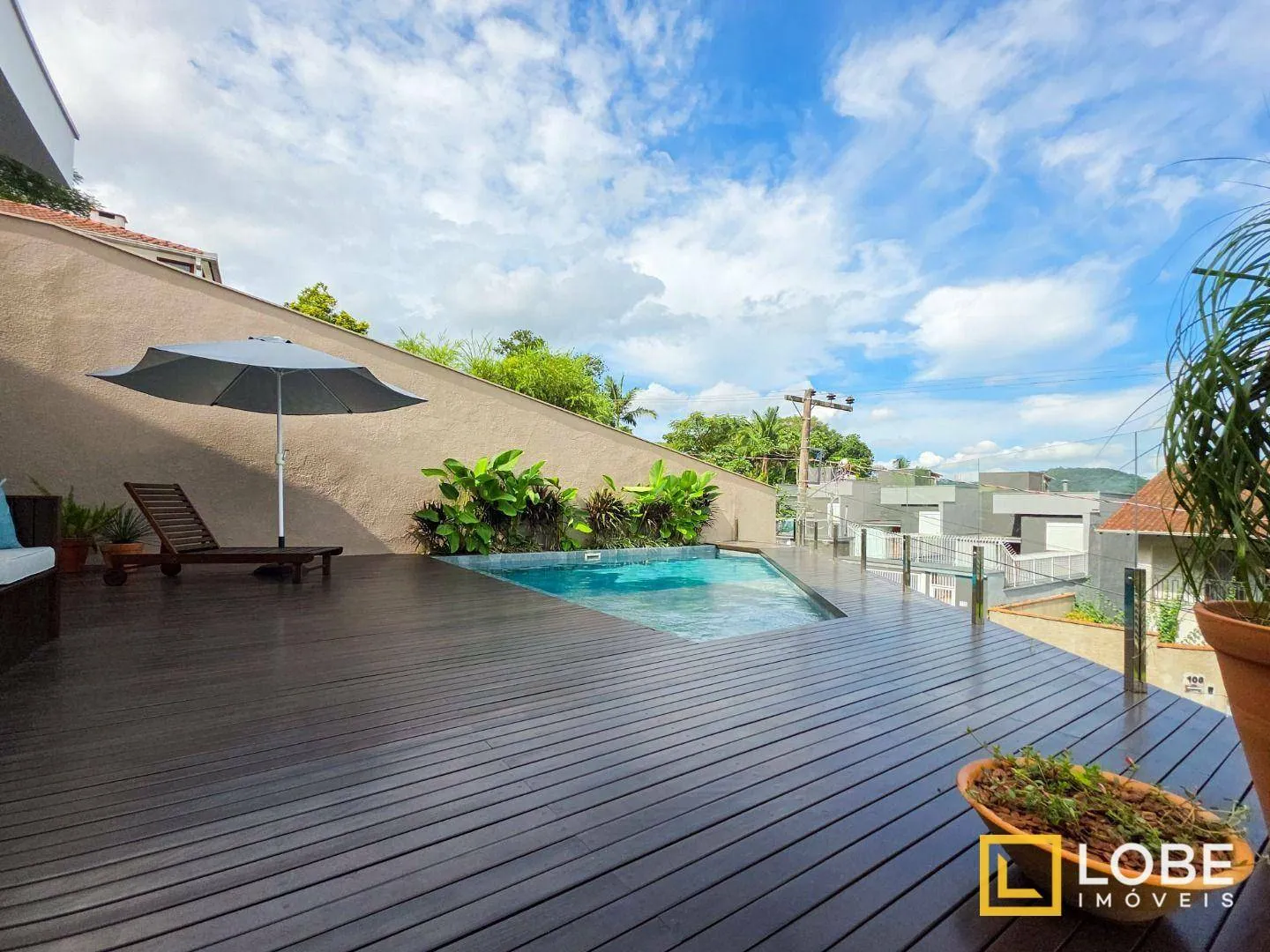 Linda casa com piscina — foto 7